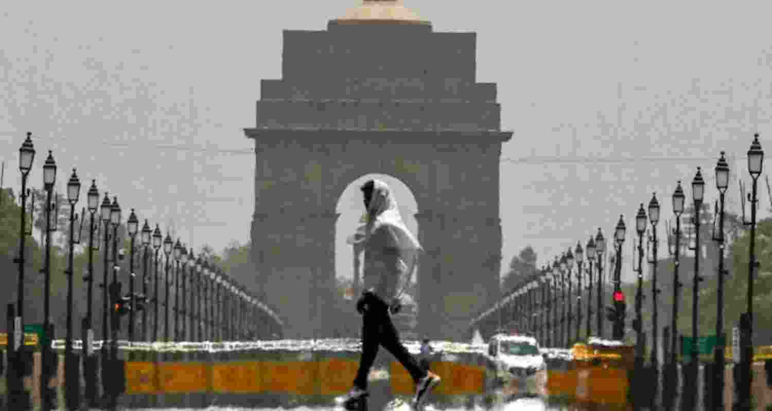 Delhi records season’s highest at 40.2 Degrees.