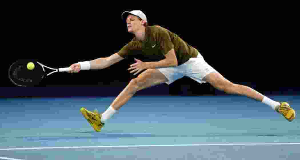 Jannik Sinner in action during the quarter-final match.