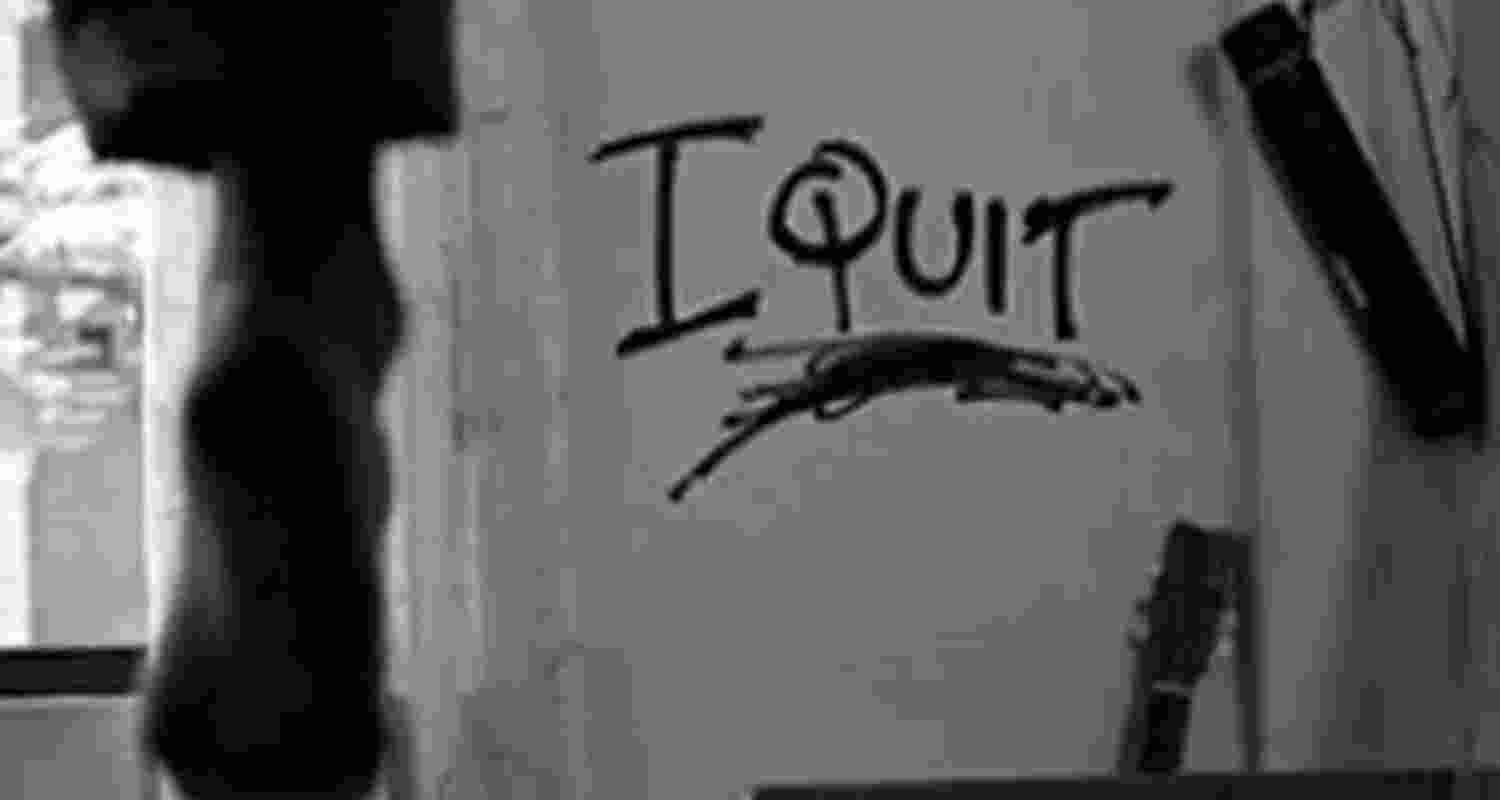 17-yr-old engineering student jumps off campus building