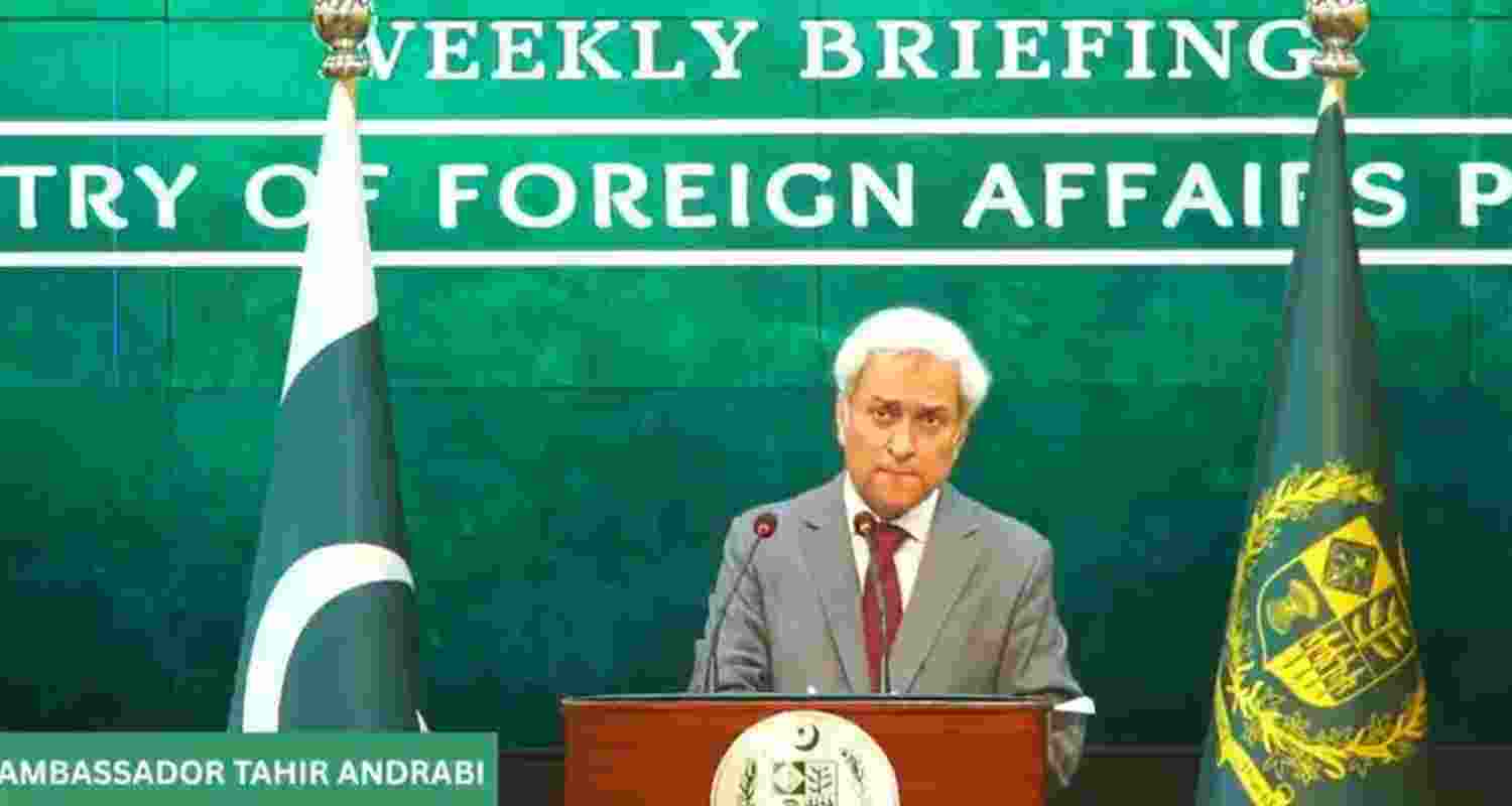 Pakistan rejects reports of stalled US-Iran talks it facilitated, while Iran denies deadlock and backs dialogue to end the ongoing West Asia conflict.