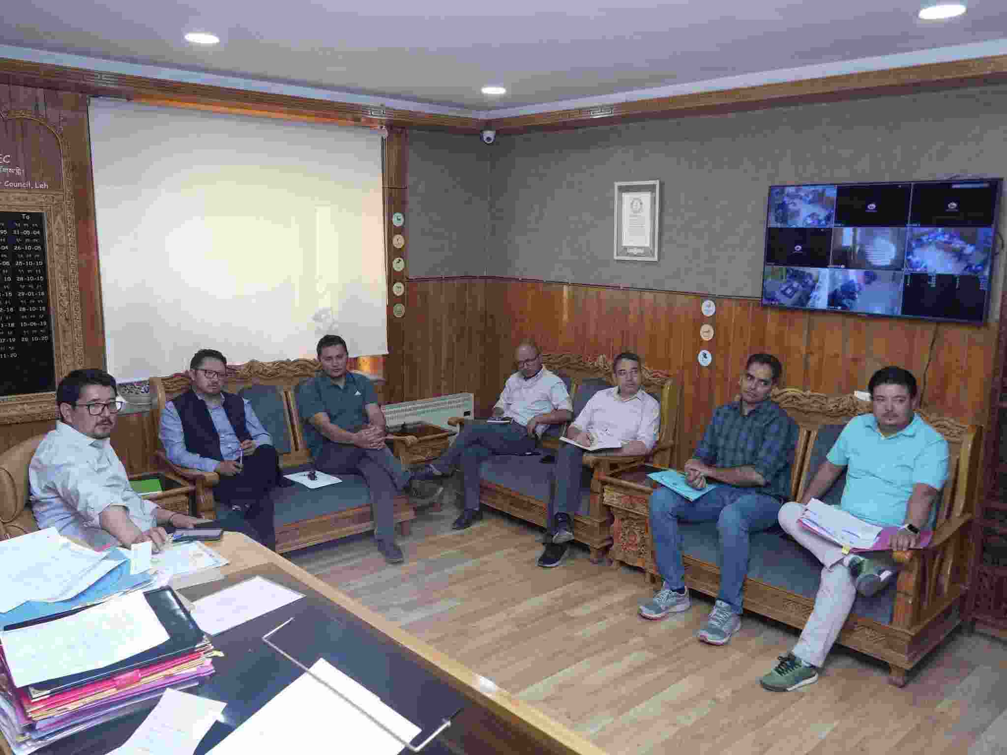 The application-based public transport system is seen as a significant step taken towards eco-friendly and convenient transportation in the region.