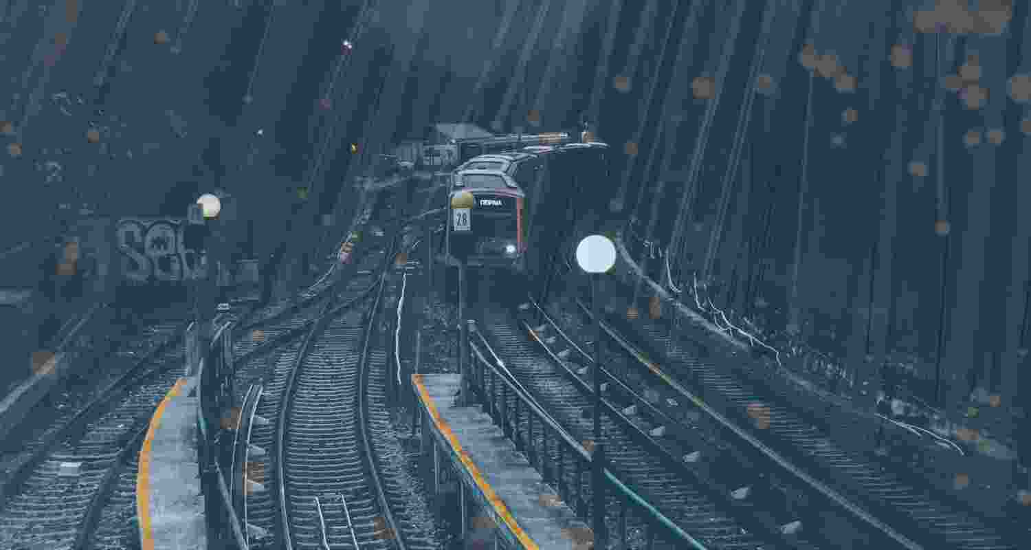 WCR introduces optical fibre signal technology