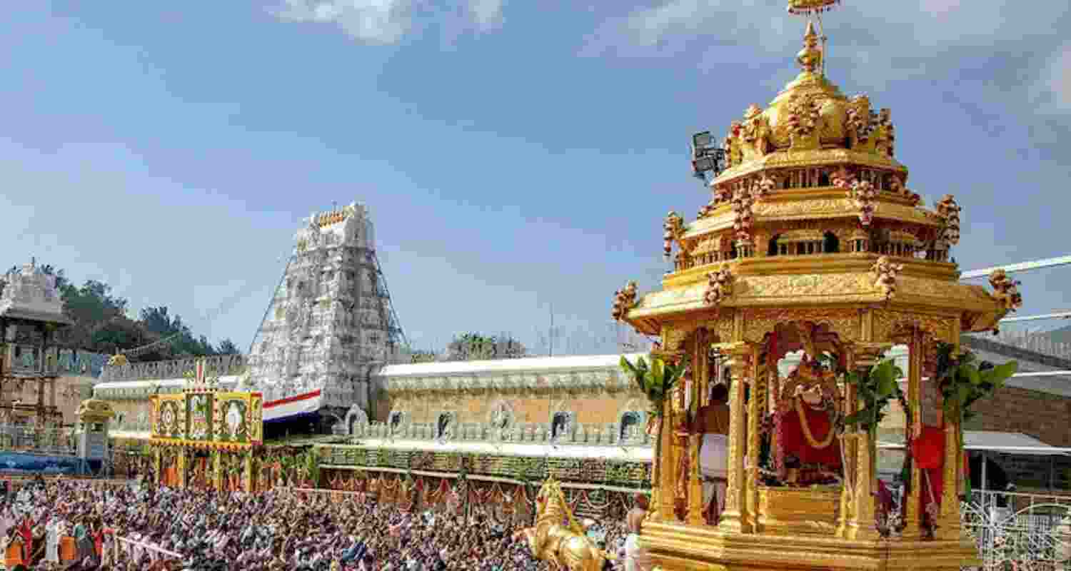 Fake silk shawl scam hits Tirumala  