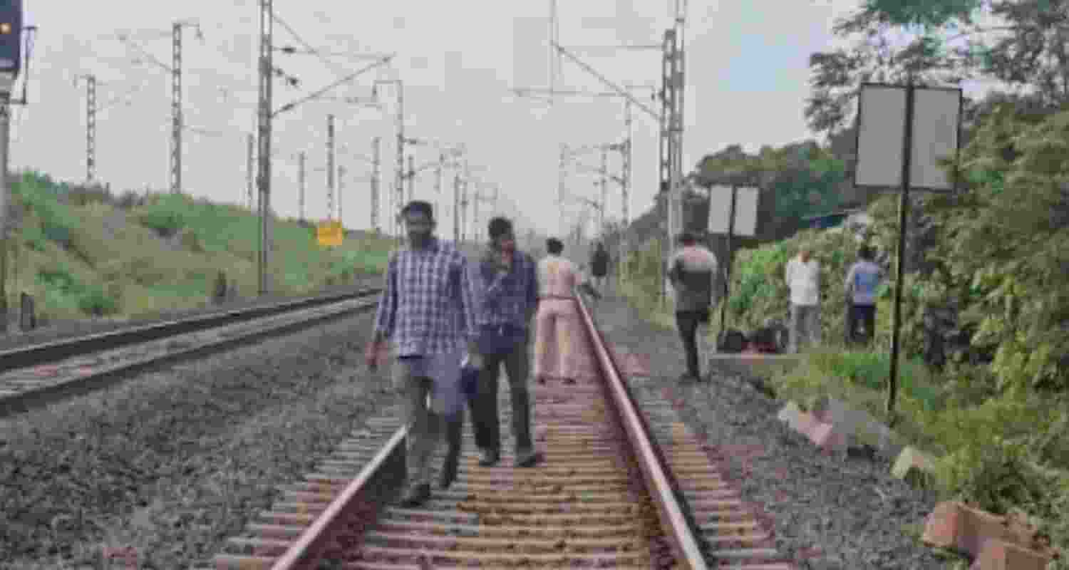 Bid to derail 2 trains, including Rajdhani, foiled in UP's Hardoi
