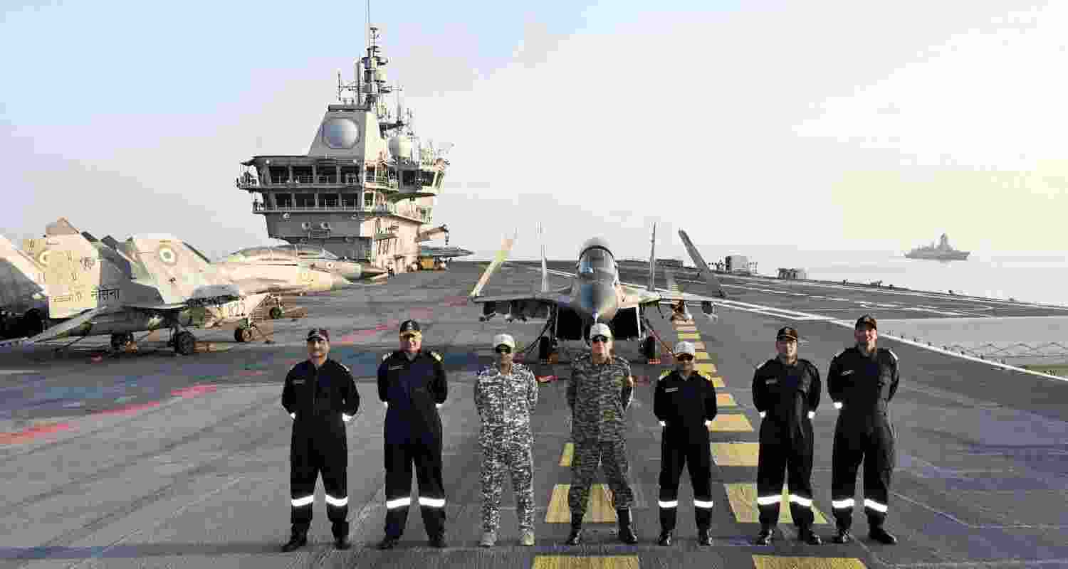 Army, Navy & IAF commanders reviewed joint operations aboard INS Vikrant during Exercise Trishul. 