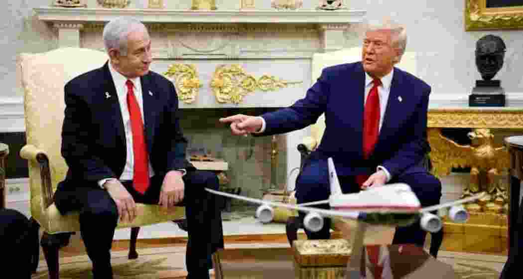 Israeli Prime Minister Benjamin Netanyahu with US President Donald Trump at the White House during an earlier meeting. (File photo)