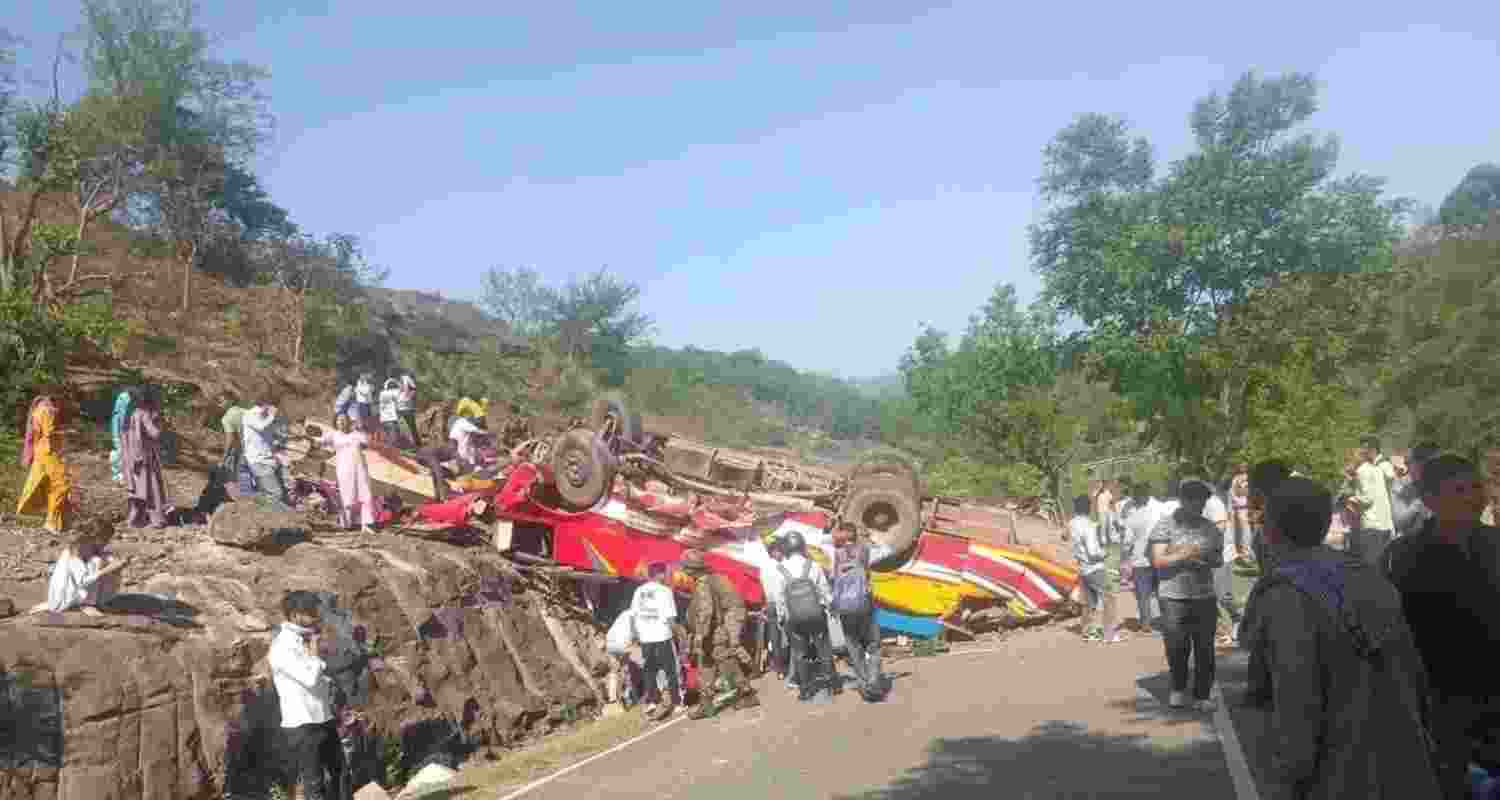 19 dead, several critical as bus falls into gorge in Udhampur