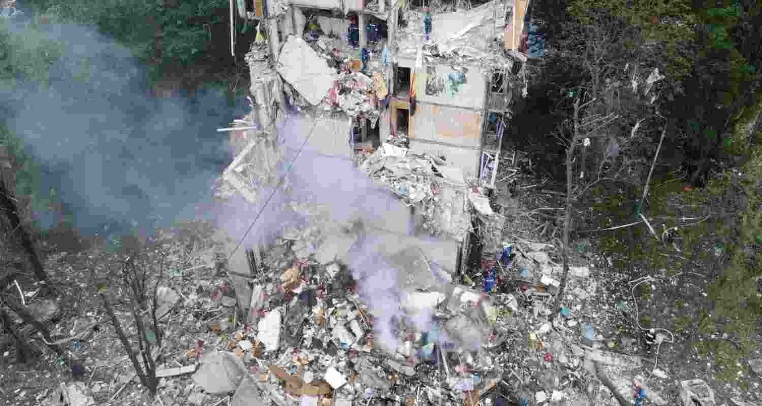 Russian military strikes in Ukraine, 6 killed