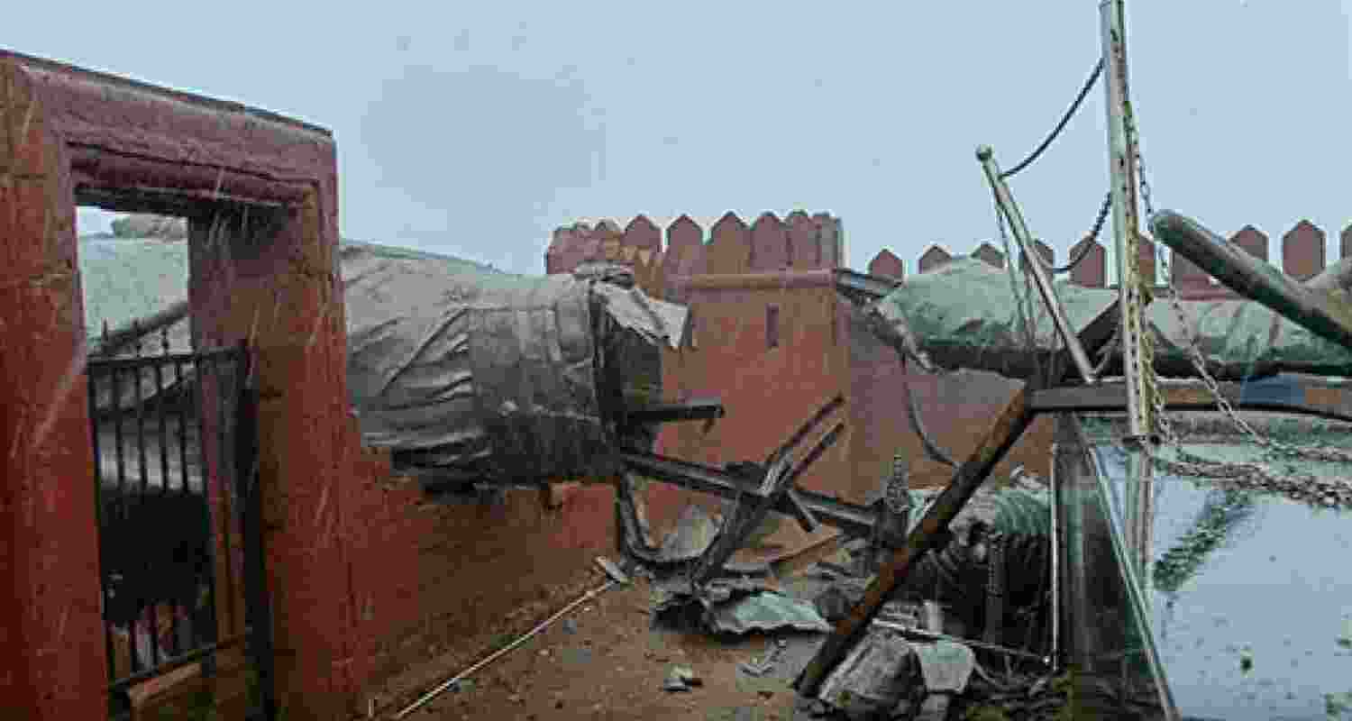 Statue of Chhatrapati Shivaji Maharaj Falls: Navy-Backed Probe Underway.