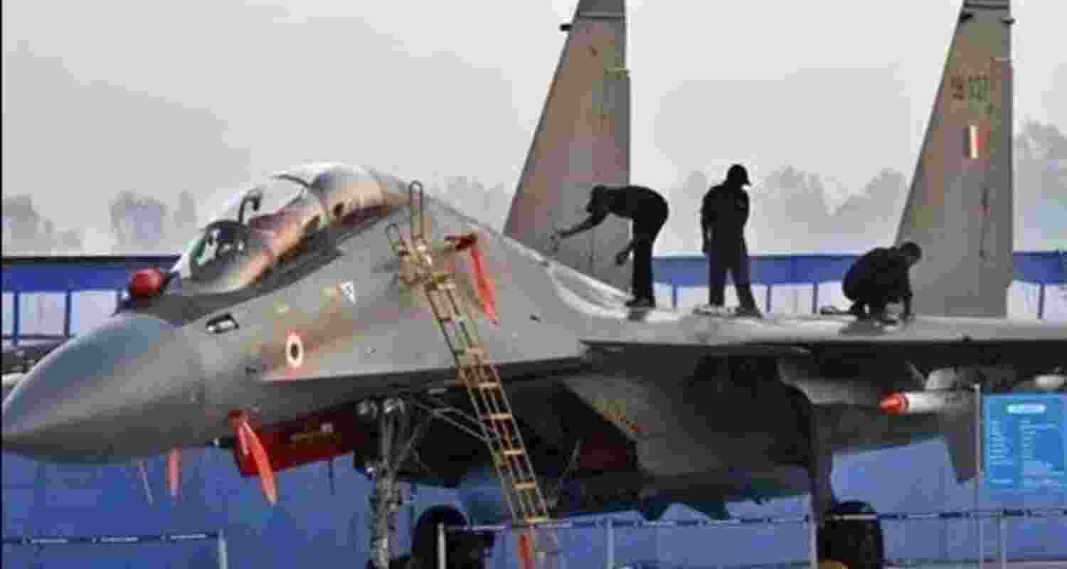 Defence Ministry signs ₹13,500 Cr deal with HAL for 12 Sukhoi Jets