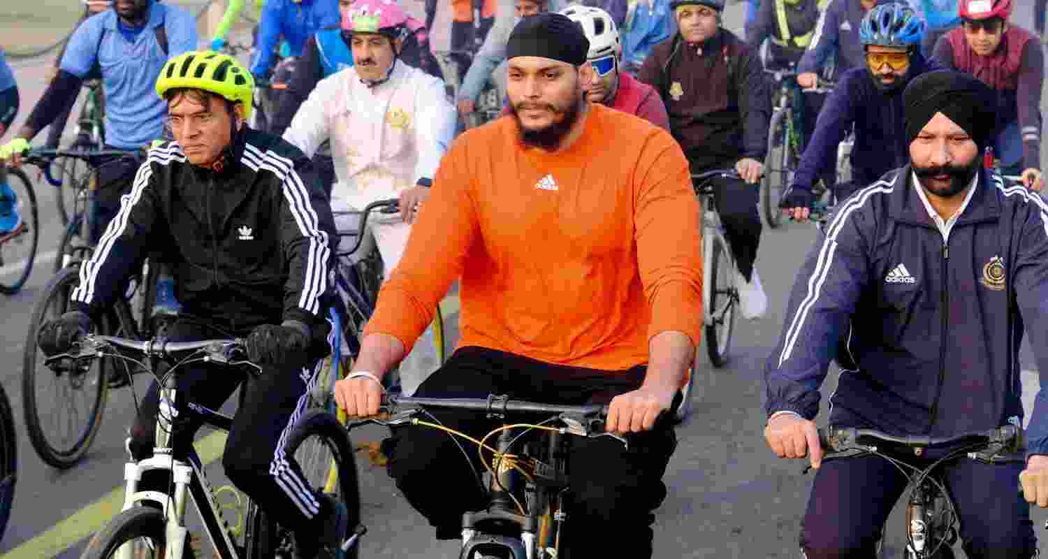Fit India Sundays on Cycle promotes fitness and sustainability.