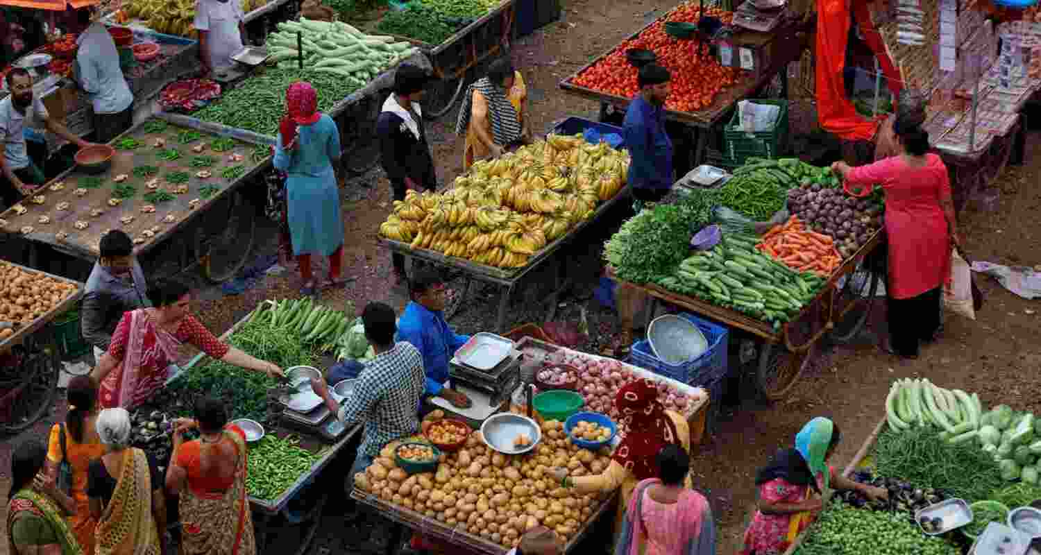 December Sees 4 months low retail inflation slowing to 5.22 % in India.