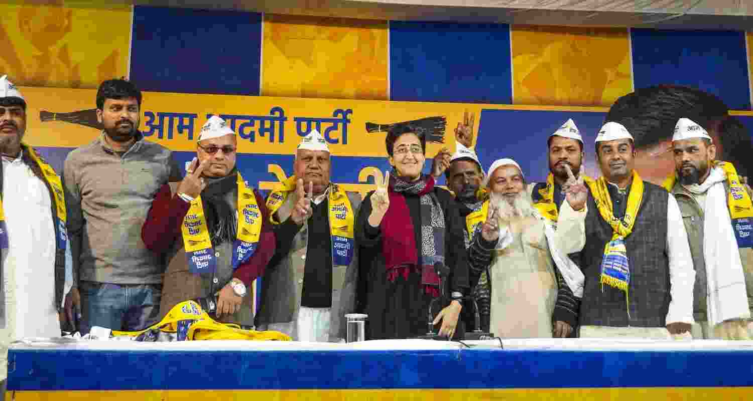 Former Congress, BJP leaders join AAP ahead of elections.