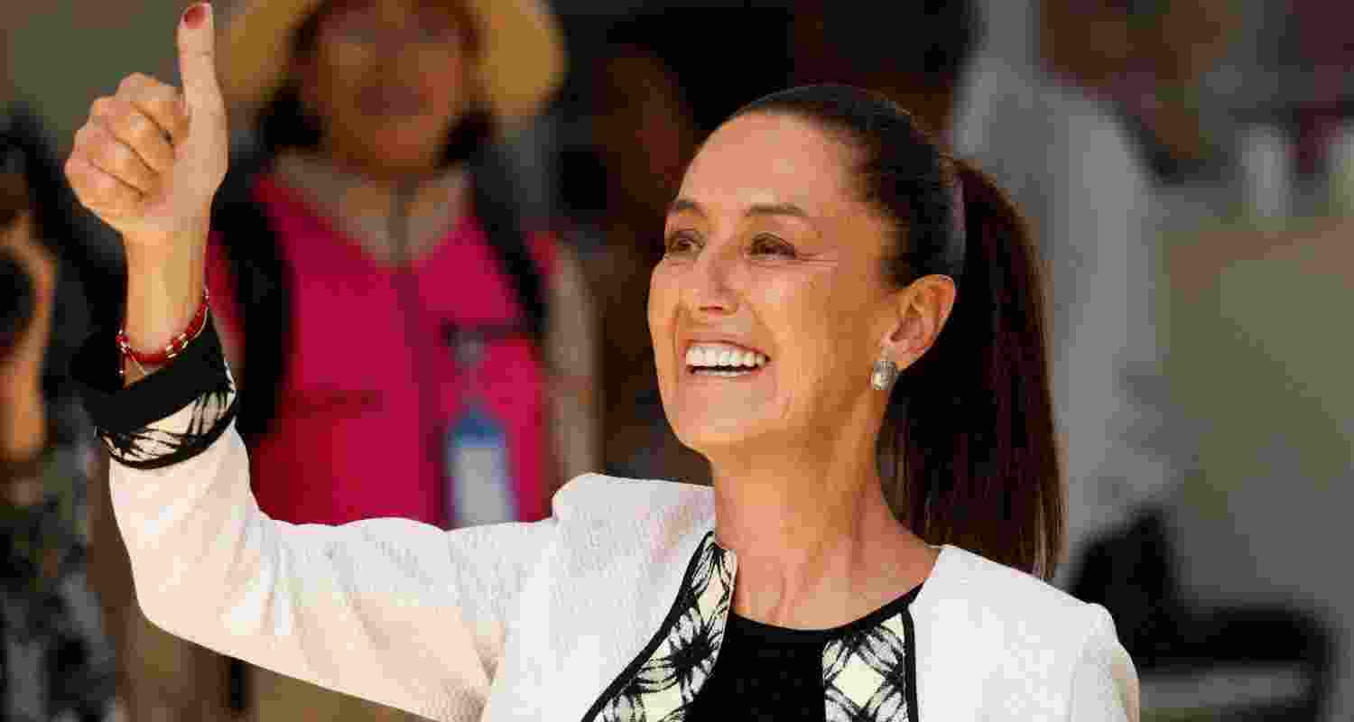 Mexican President Claudia Sheinbaum reveals formal talks with US on security issues.