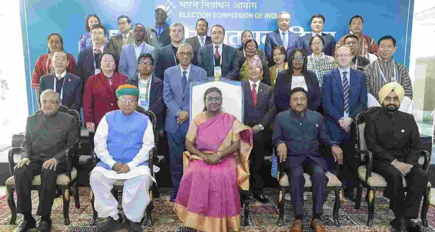 President urges voters to rise above bias, strengthen democracy