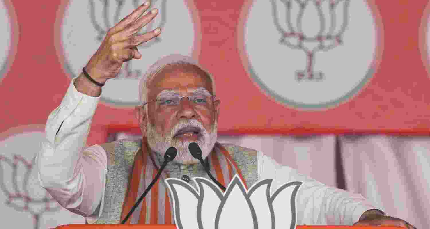 Modi warns of double AAP rule if Congress joins hands.