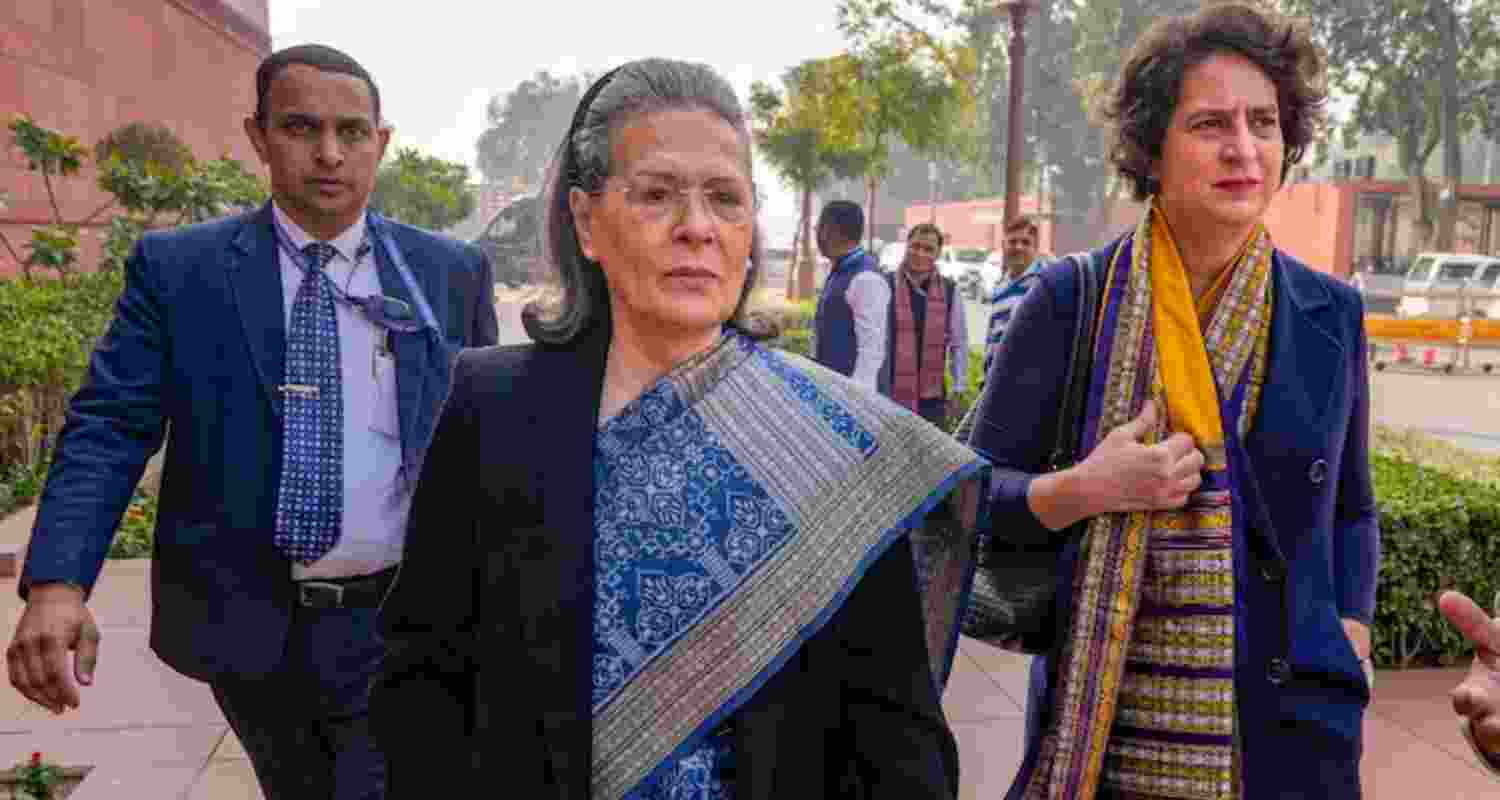 BJP Moves Privilege Motion Against Sonia Gandhi for her Remarks on President Murmu.