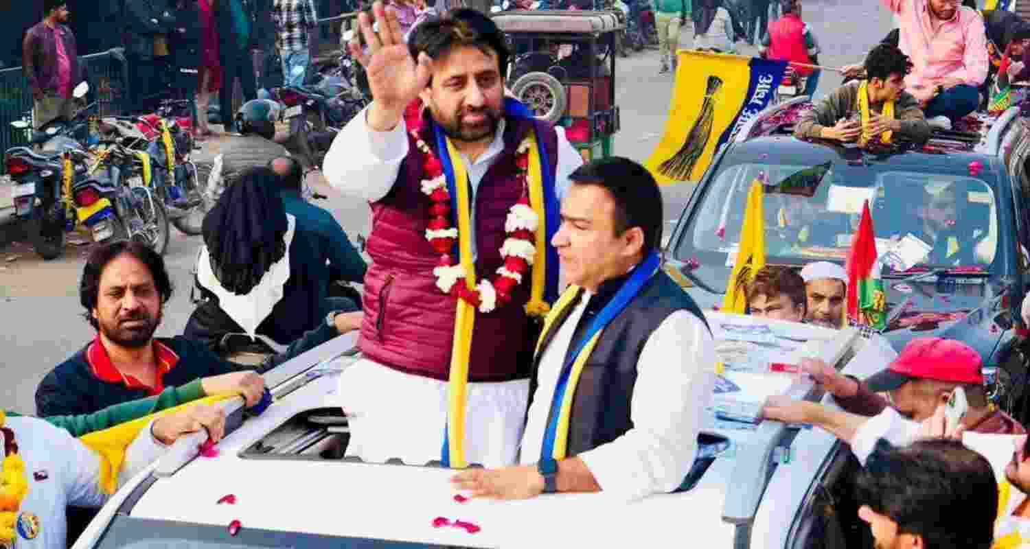 AAP candidate Amanatullah Khan booked for MCC violation.