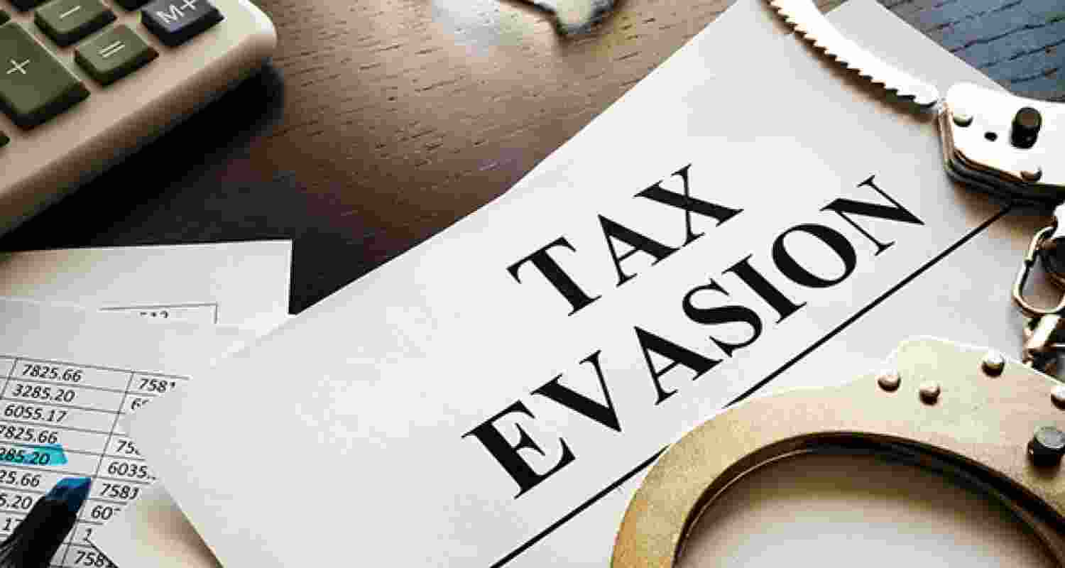 Tax evasion of ₹1.95 lakh crore found in April to January.