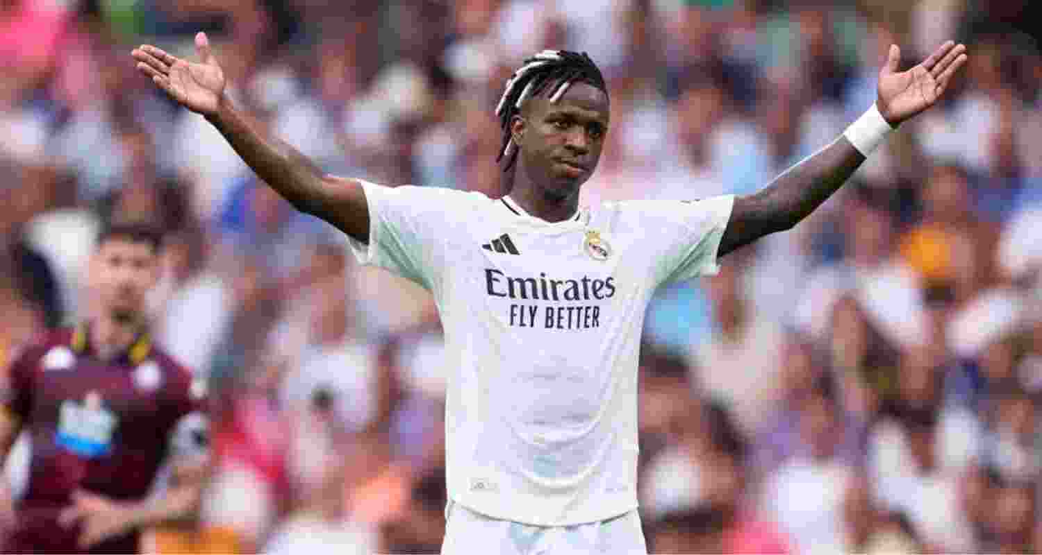 Duro sinks Madrid as Barca bottle their chance.