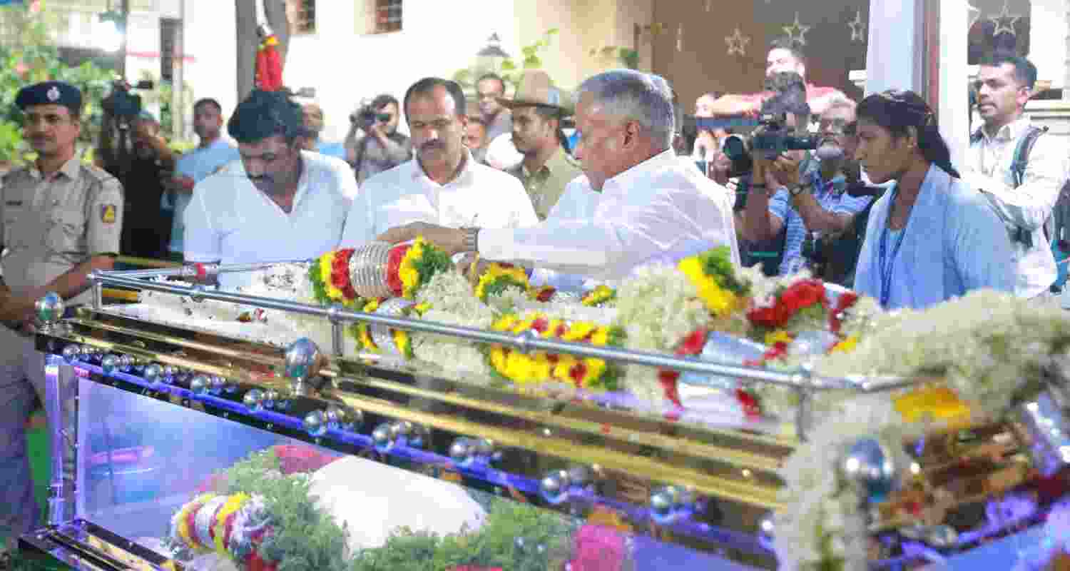 Pahalgam victims’ bodies arrive in Bengaluru.