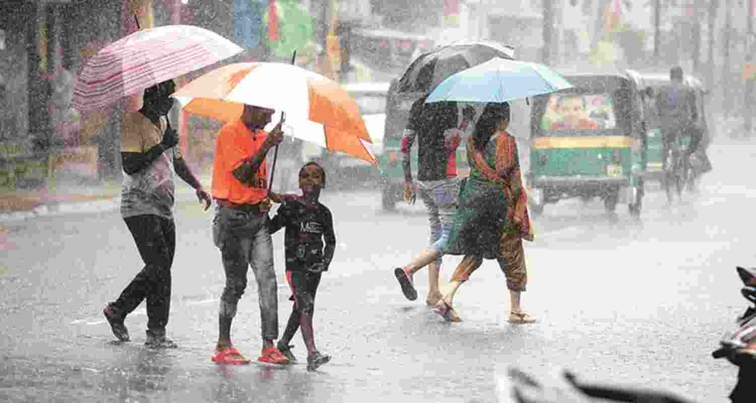Rain disrupts life in Bhavnagar schools declared shut.