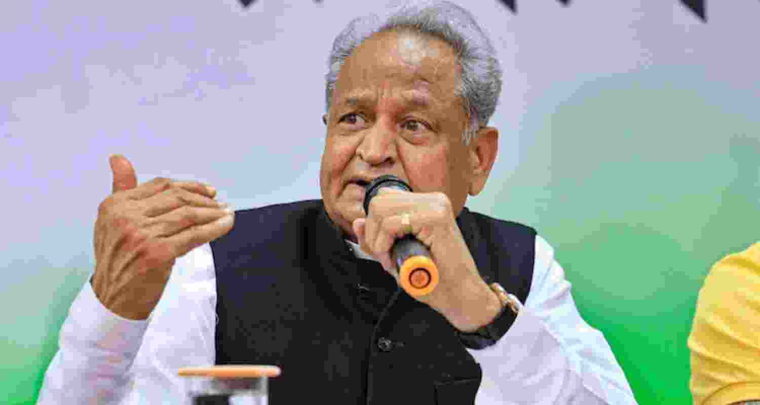 Gehlot questions EC over affidavit demand from Rahul.