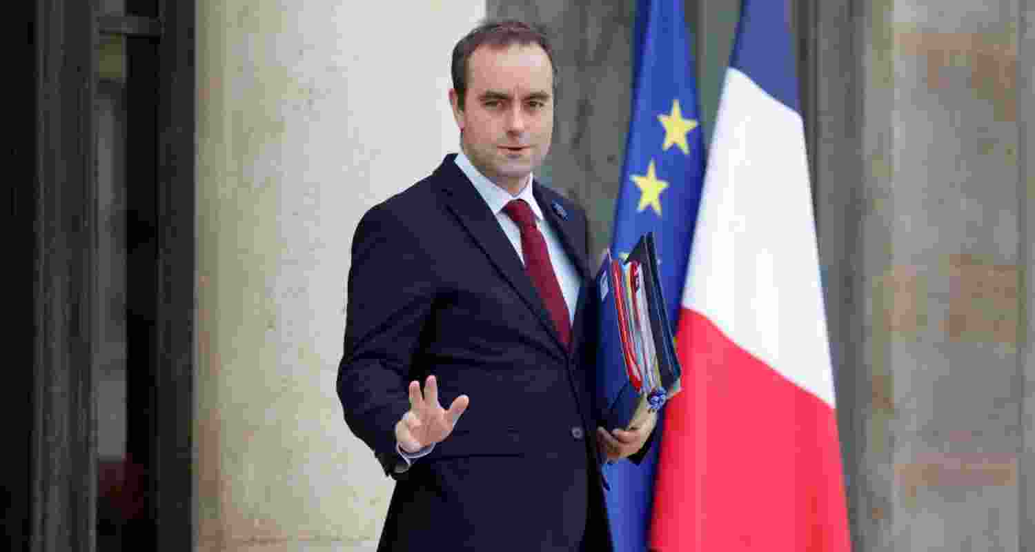 France in turmoil again as new PM Lecornu resigns.