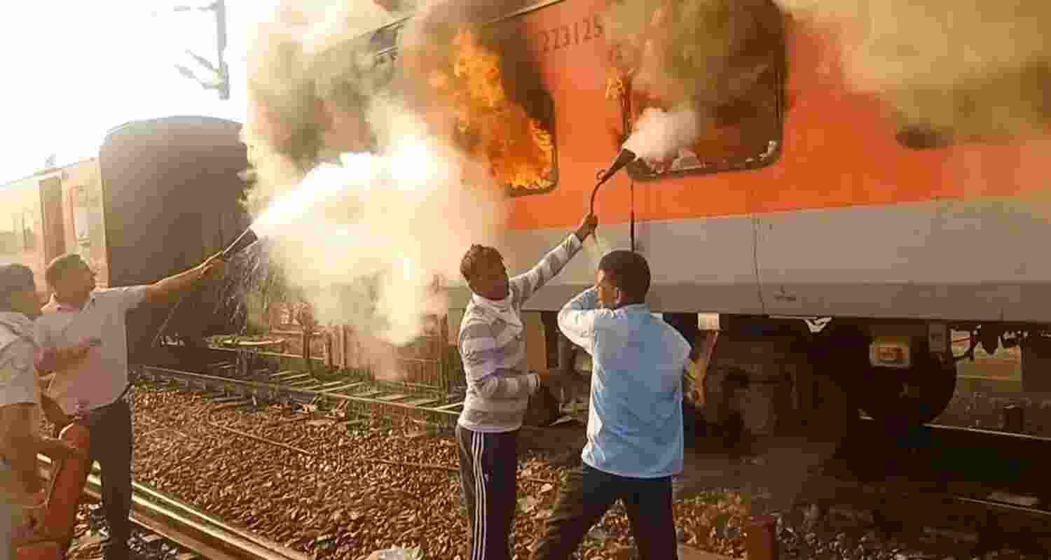 Amritsar-Saharsa Express Fire Contained, No Injuries Reported.