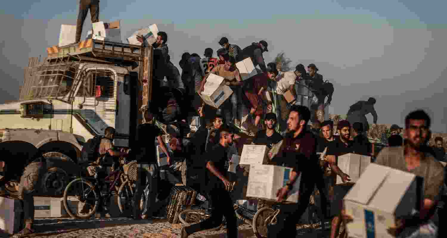 Limited Gaza access hampers UN food and aid operations.