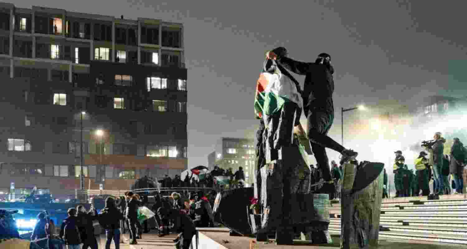 Tensions escalate after anti-Israeli attacks in Amsterdam.