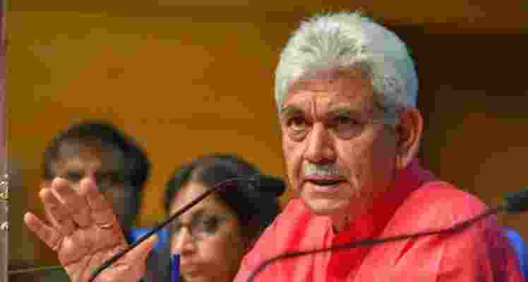  LG Sinha inked MOU's worth ₹3,000 crore in different sectors during the ongoing Vibrant Gujarat Summit