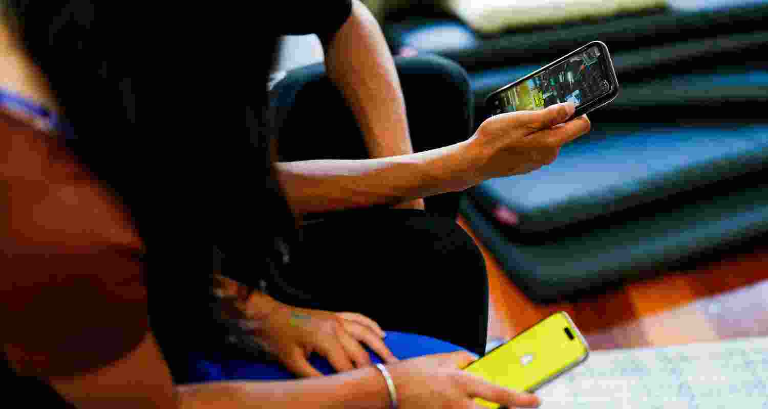 Children under 15 may face total social media ban.