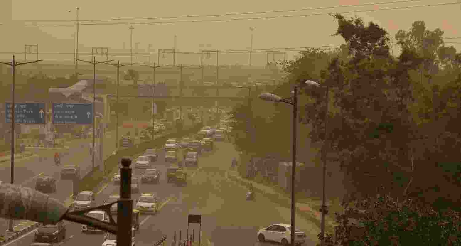 IMD Issues Alerts as Heat and Dust Hit Northwest.