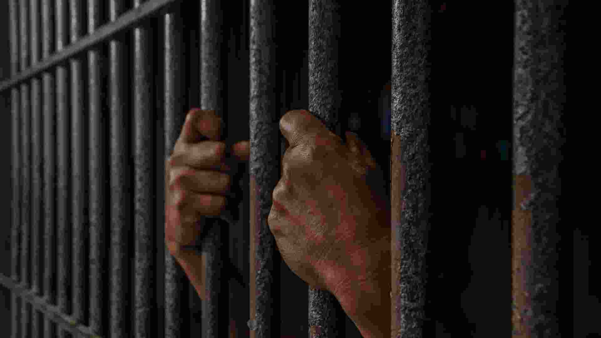 SC orders CBI probe into custodial torture of J&K Cop