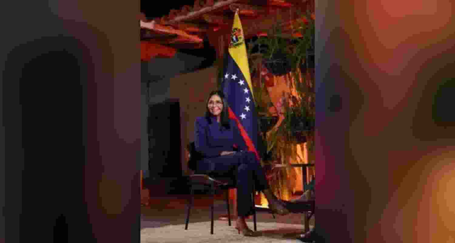 Venezuela delays amnesty bill after rift in National Assembly of Venezuela; protests in Caracas seek release of prisoners under Nicolás Maduro era.