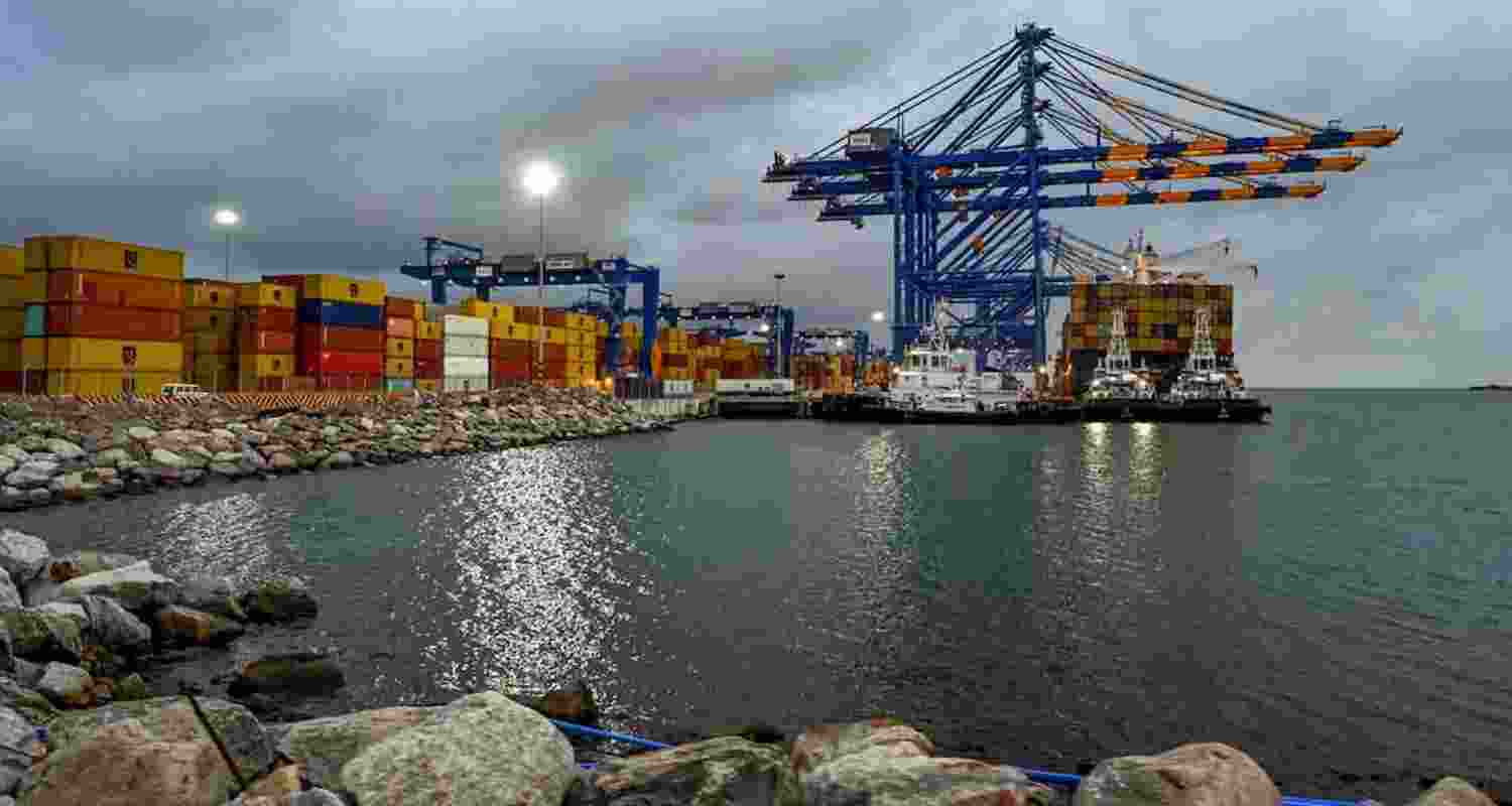 Kerala seeks 600 acre for Vizhinjam port industrial park