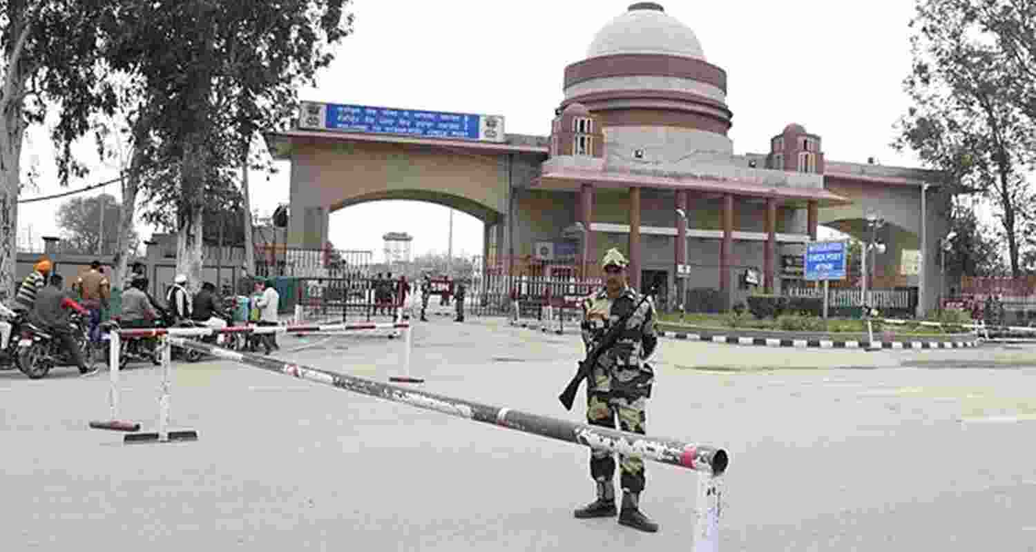 India suspends visas for Pak nationals