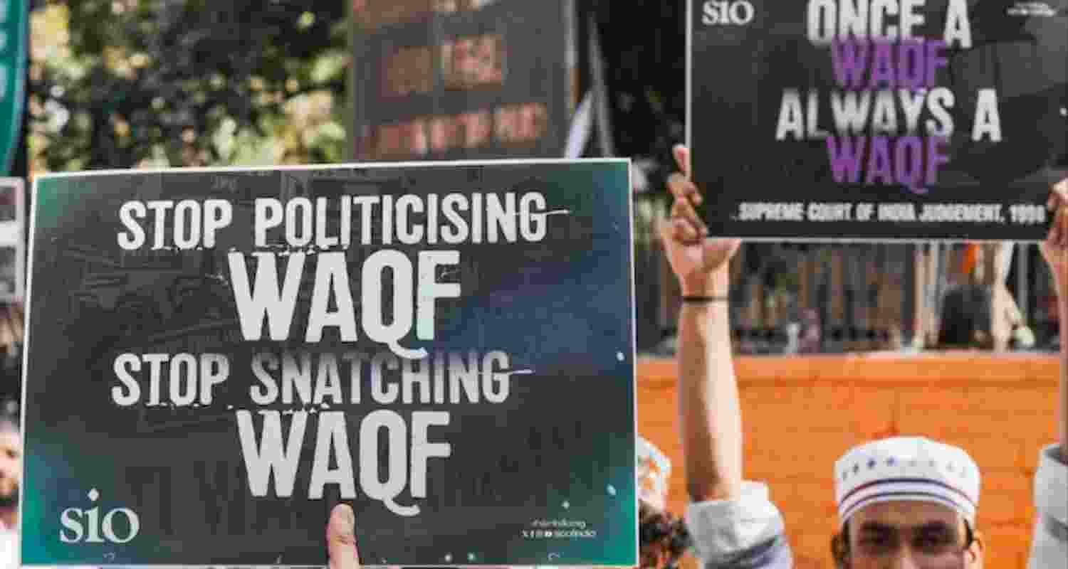 Huge protests in Kol, Chennai after Parl clears Waqf Bill