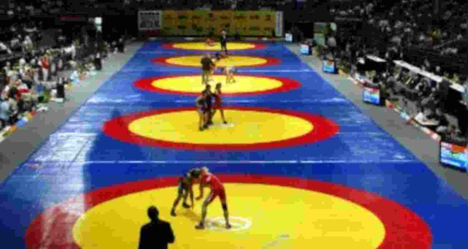 Sports ministry revokes WFI suspension