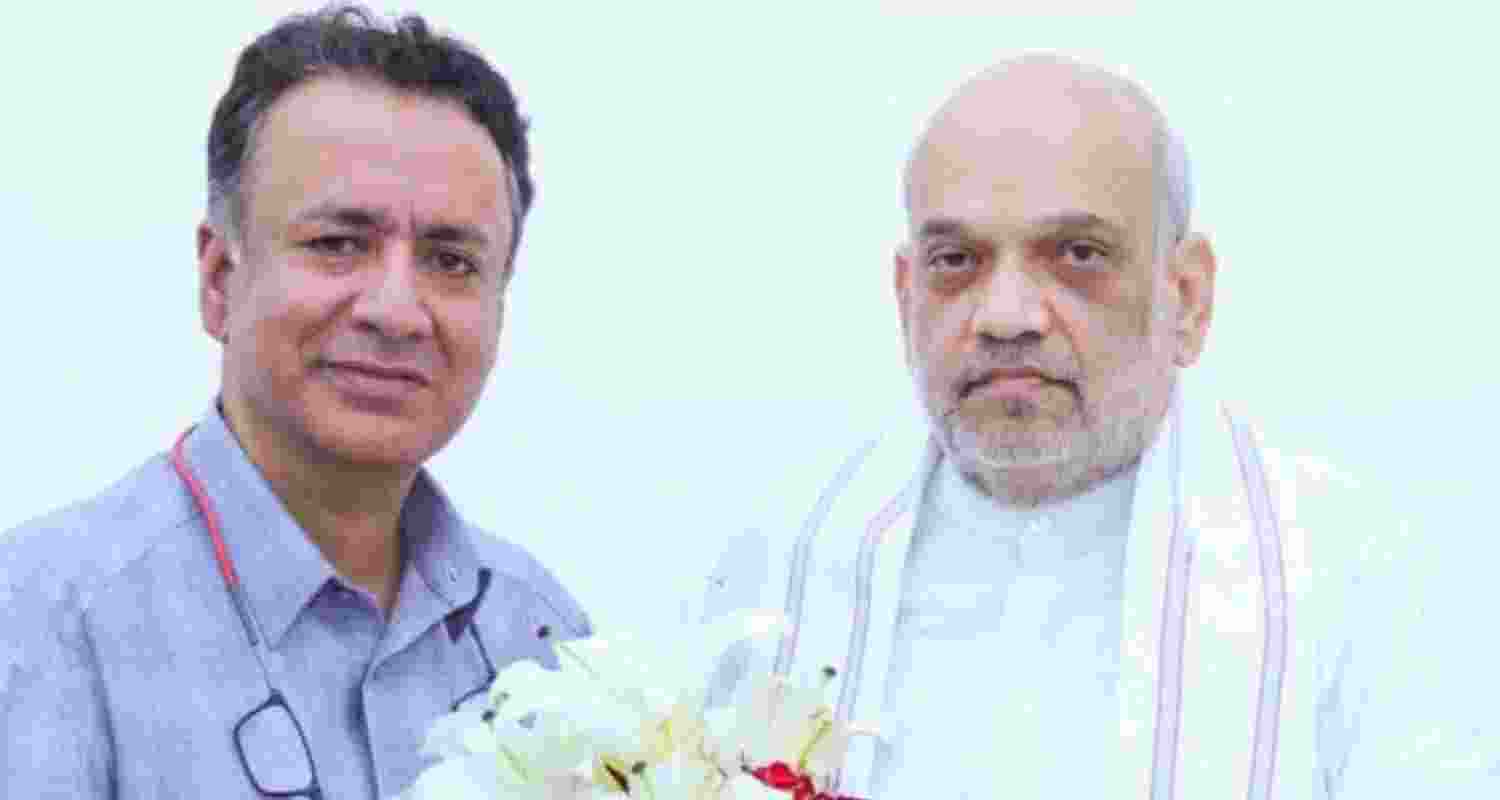 "Had a nice Meeting with hon'ble @hmo Jb Amit Shah Sb at Delhi and discussed various issues pretaining to Rajouri & Poonch besides Political scenario in the Region.", posted Zulfkar Ali on X.