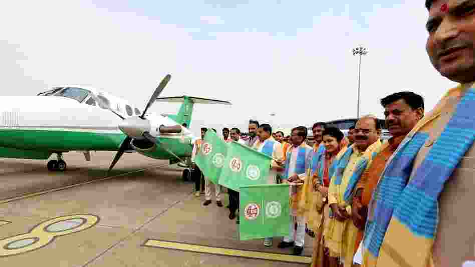 MP CM launches intra-state air Service 'PM Shri Paryatan Vayu Seva' Connecting 8 Cities MP CM launches intra-state air Service 'PM Shri Paryatan Vayu Seva' Connecting 8 Cities