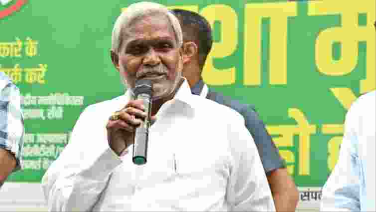 Mandal Murmu joins BJP over plight of tribals in J’khand: Soren Mandal Murmu joins BJP over plight of tribals in J’khand: Soren