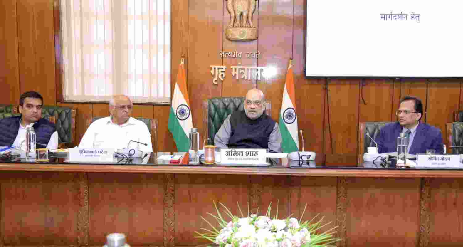Amit Shah urges Gujarat to speed up implementation of new laws. Amit Shah urges Gujarat to speed up implementation of new laws.