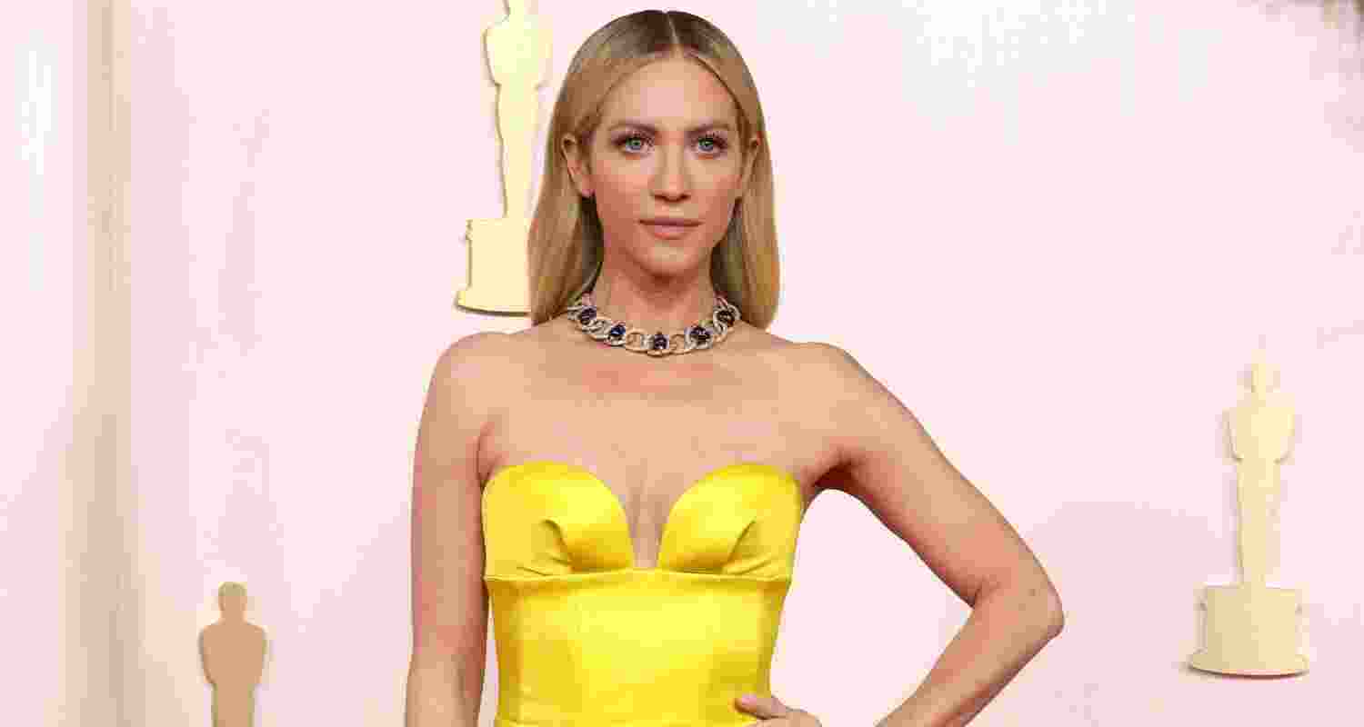 These days Snow keeps a tight support circle that includes her fellow ‘Pitch Perfect’ alums, her dog Charlie and her family. These days Snow keeps a tight support circle that includes her fellow ‘Pitch Perfect’ alums, her dog Charlie and her family.