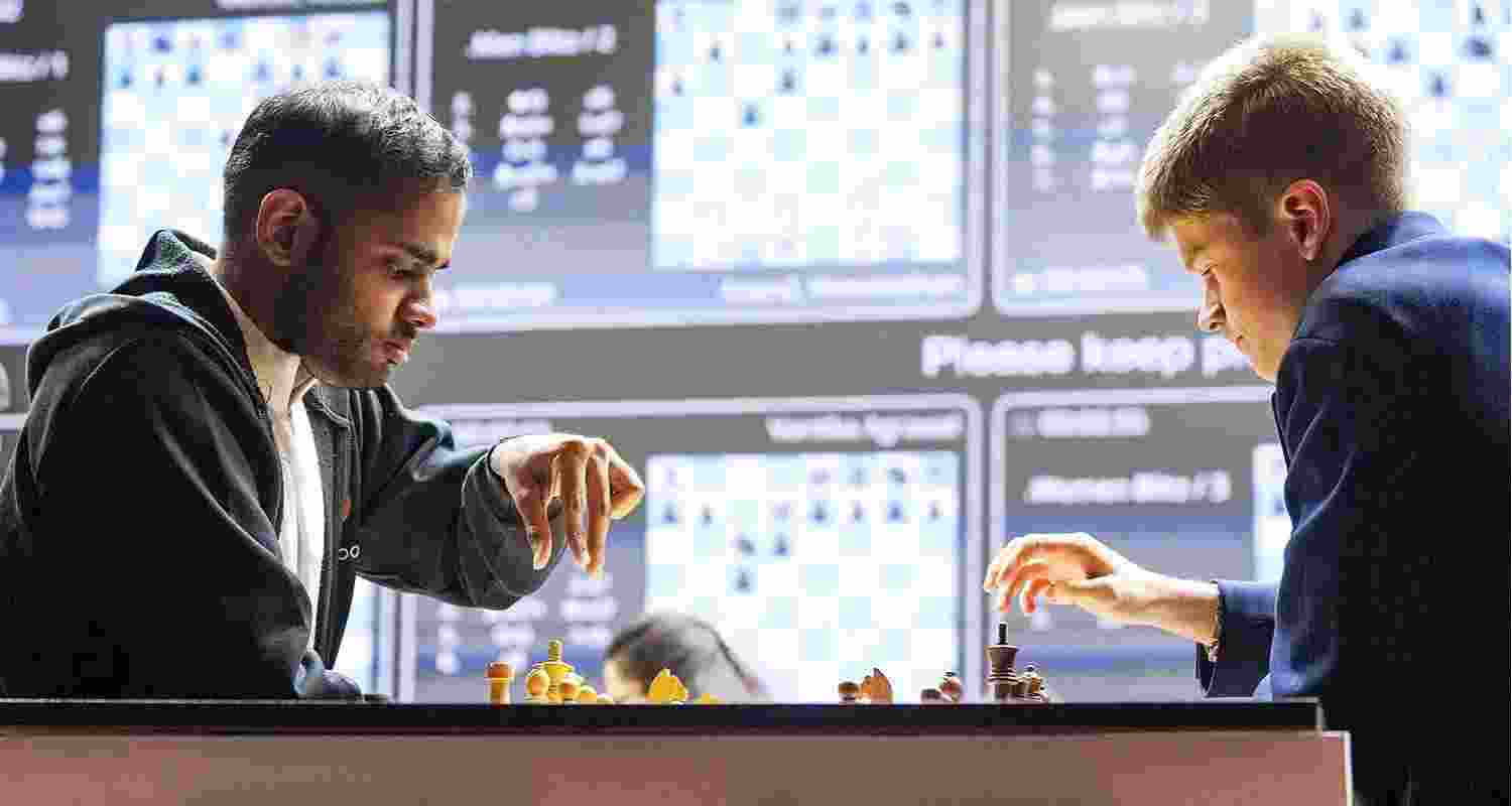 Grandmaster (GM) Arjun Erigaisi competing against Russian GM Volodar Murzin during a match at the Tata Steel Chess Blitz Open tournament in Kolkata on Saturday. Grandmaster (GM) Arjun Erigaisi competing against Russian GM Volodar Murzin during a match at the Tata Steel Chess Blitz Open tournament in Kolkata on Saturday.