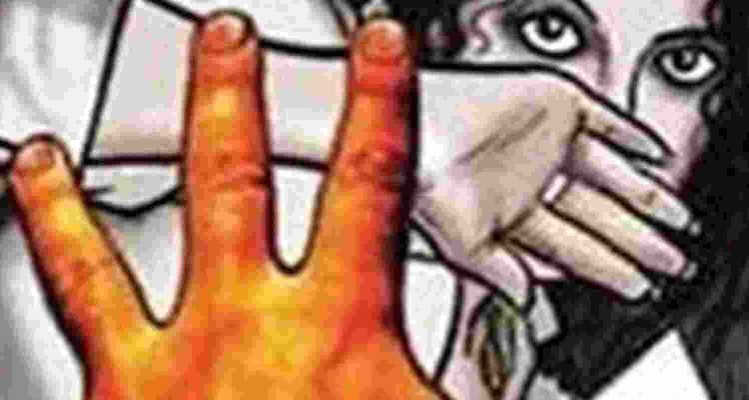 Man, uncle attacked with axe for protesting eve-teasing in Kalna Man, uncle attacked with axe for protesting eve-teasing in Kalna