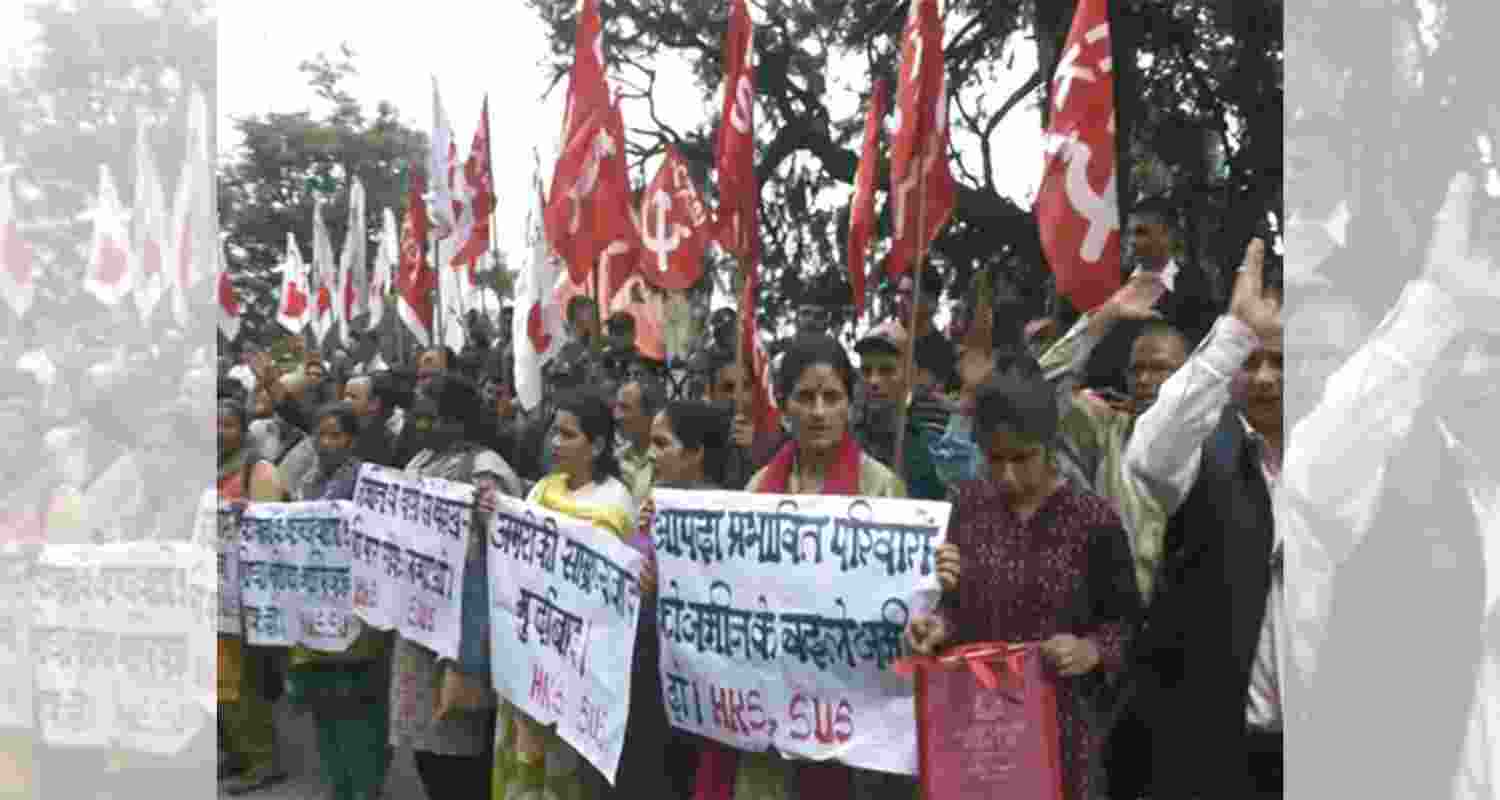 Farmers and workers from across the state hold protest in Shimla on Wednesday. Farmers and workers from across the state hold protest in Shimla on Wednesday.