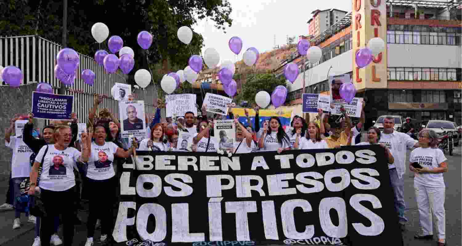 On Wednesday, Maduro expressed his readiness for a dialogue with the US, saying he was ready to talk “wherever they want and whenever they want”. On Wednesday, Maduro expressed his readiness for a dialogue with the US, saying he was ready to talk “wherever they want and whenever they want”.