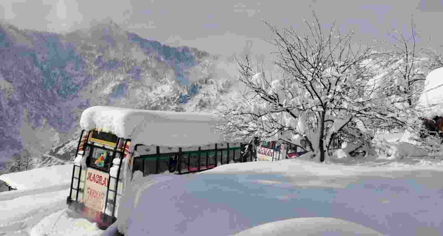 Massive disruptions to power and water supplies, as well as surface (traffic) and telecommunications has paralysed life in the UT Massive disruptions to power and water supplies, as well as surface (traffic) and telecommunications has paralysed life in the UT